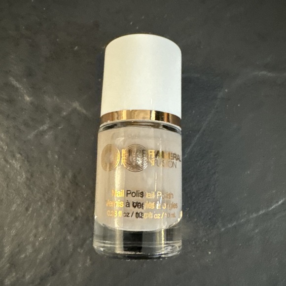 New MINERAL FUSION Vegan Nail Polish,"Pearl Grey" Gray Non-Toxic, Cruelty-Free - Picture 5 of 5